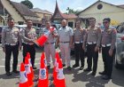 Jasa Raharja Bukittinggi Serahkan Traffic Cone ke Polresta Bukittinggi, Perkuat Keselamatan Lalu Lintas